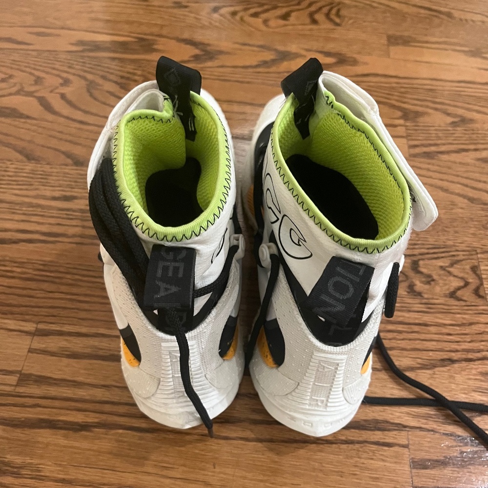 Nike ACG Air Terra Antarktik Gore-Tex 'University Gold' - Picture 3 of 5